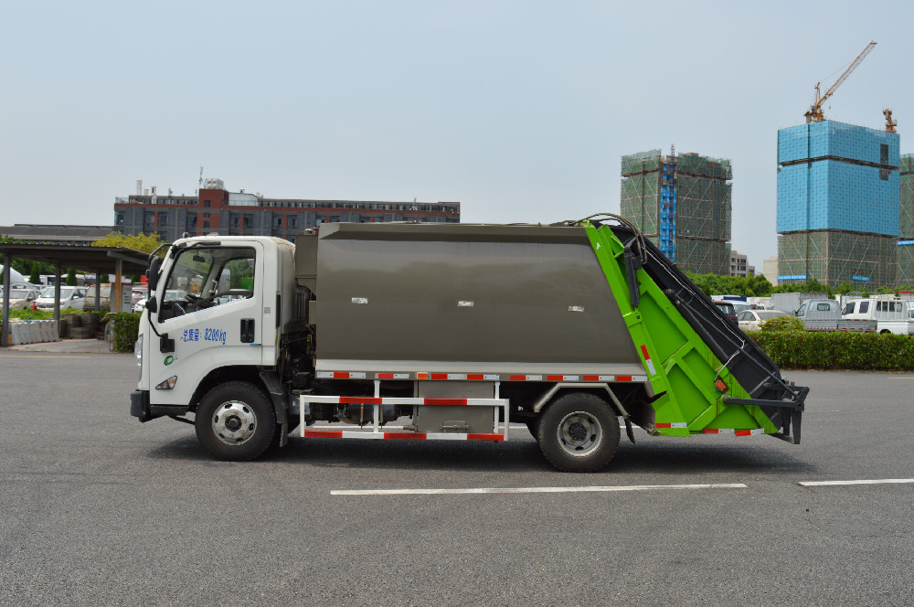 SQH5083ZYSJ6压缩式垃圾车